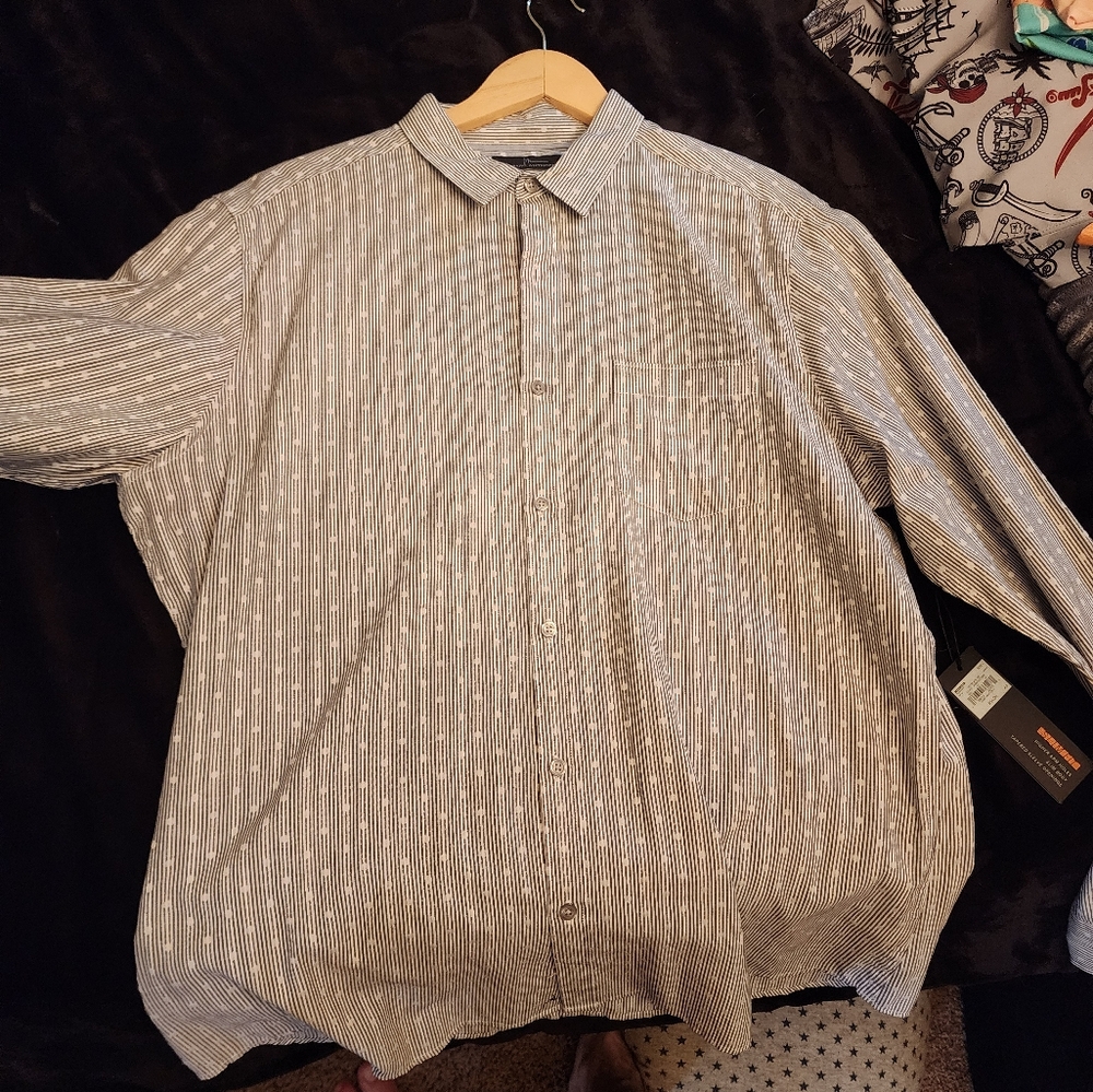 Slim fit dress shirt